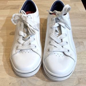 Sketchers White Air Cooled Court Shoes